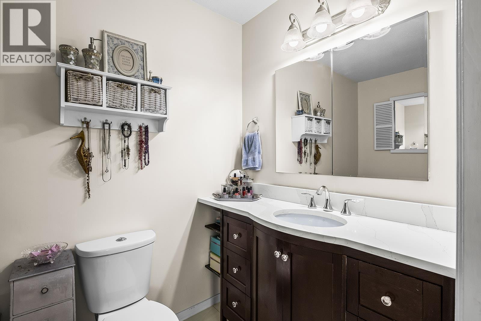 1337 Bentien Road, Kelowna