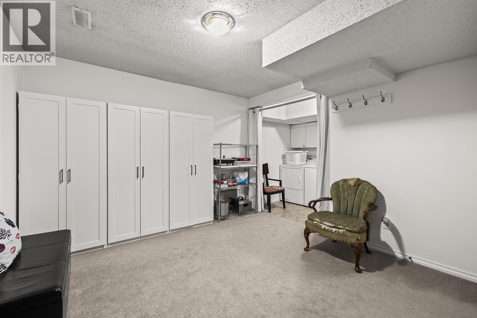 1337 Bentien Road, Kelowna