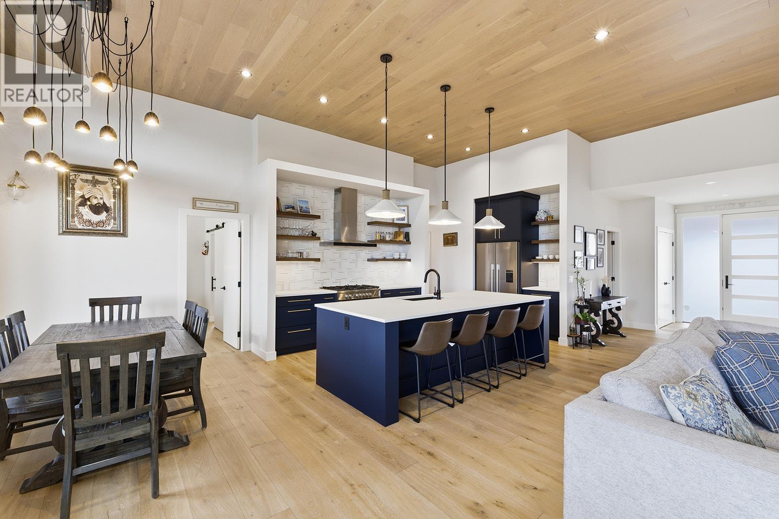 10283 Beacon Hill Drive, Lake Country