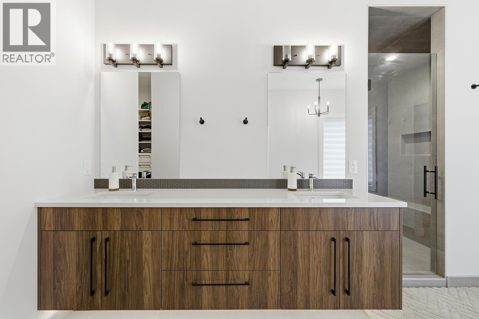 10283 Beacon Hill Drive, Lake Country