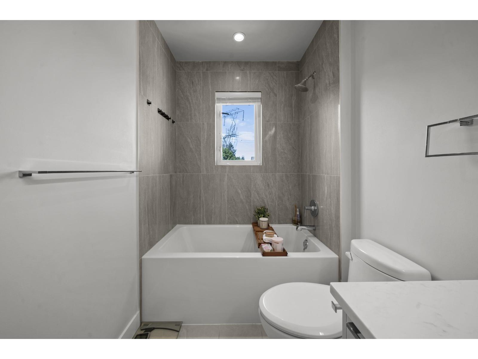 7 2828 156 STREET, Surrey