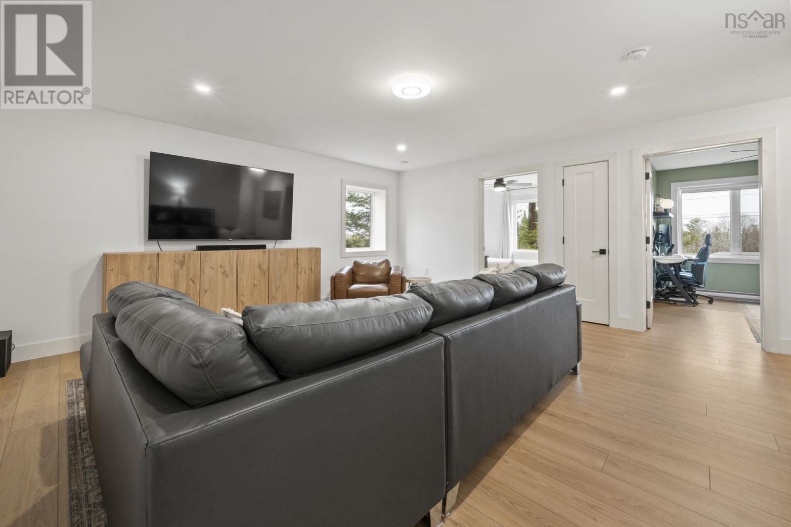 Property 31 of 42 of 100 Trinity Lane