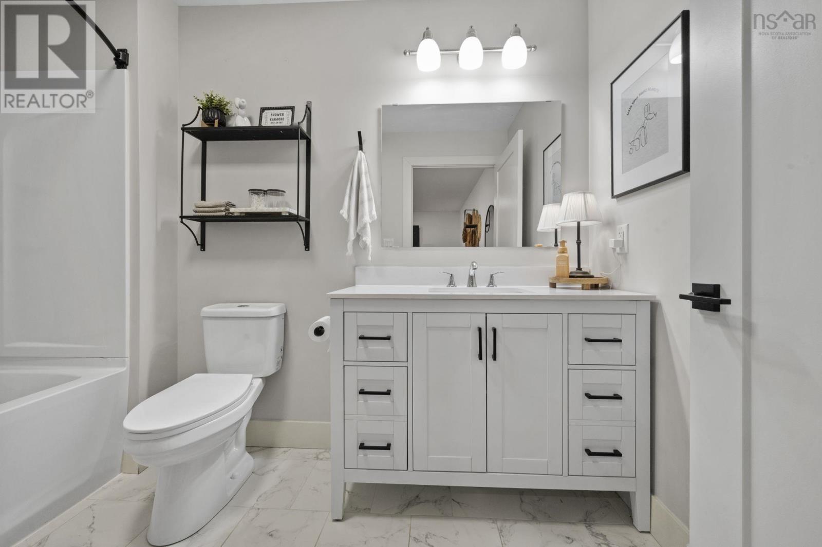 Property 32 of 42 of 100 Trinity Lane