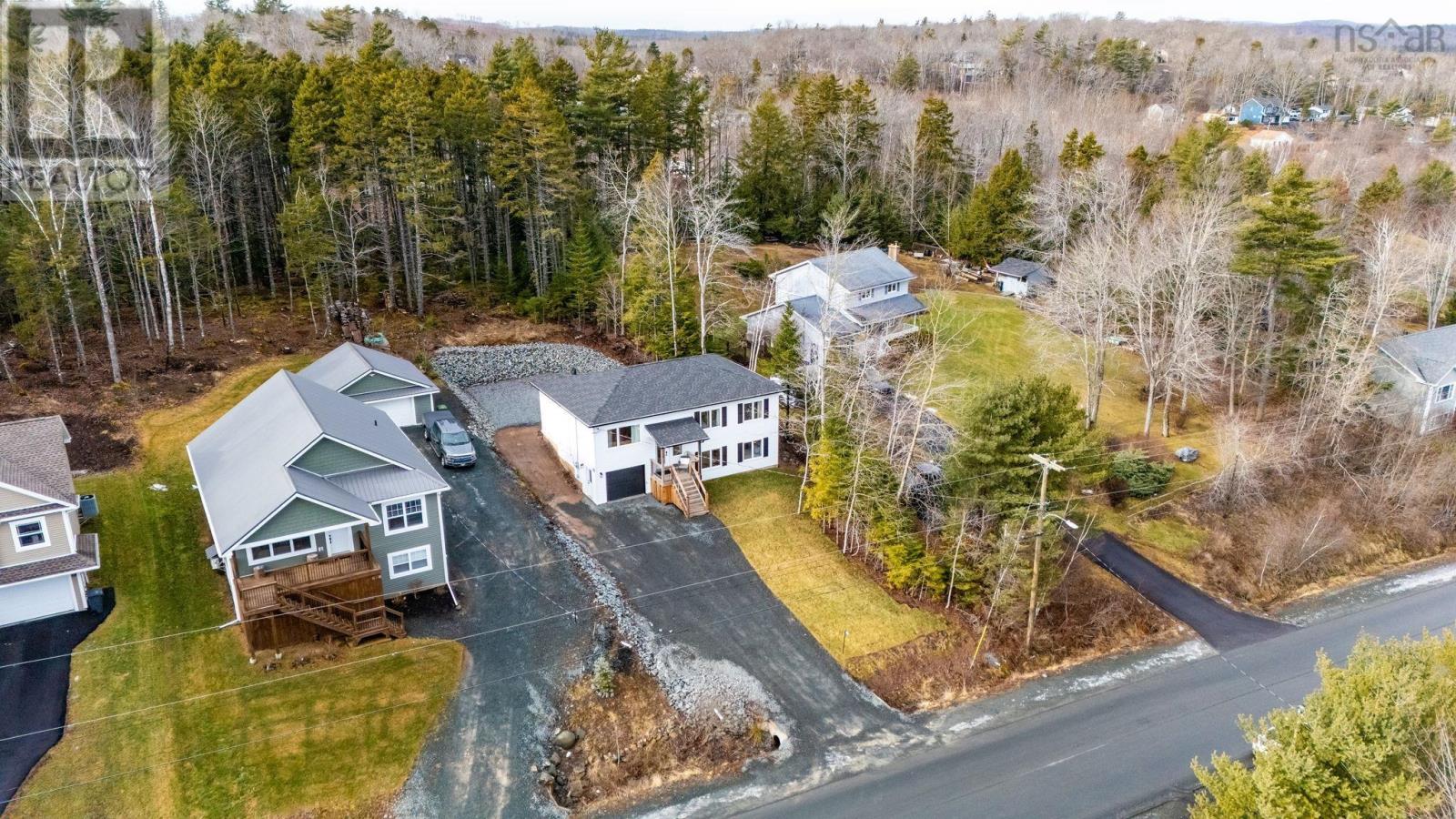 Property 40 of 42 of 100 Trinity Lane