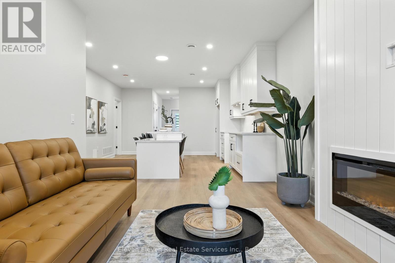 #26 440 WELLINGTON STREET - 6
