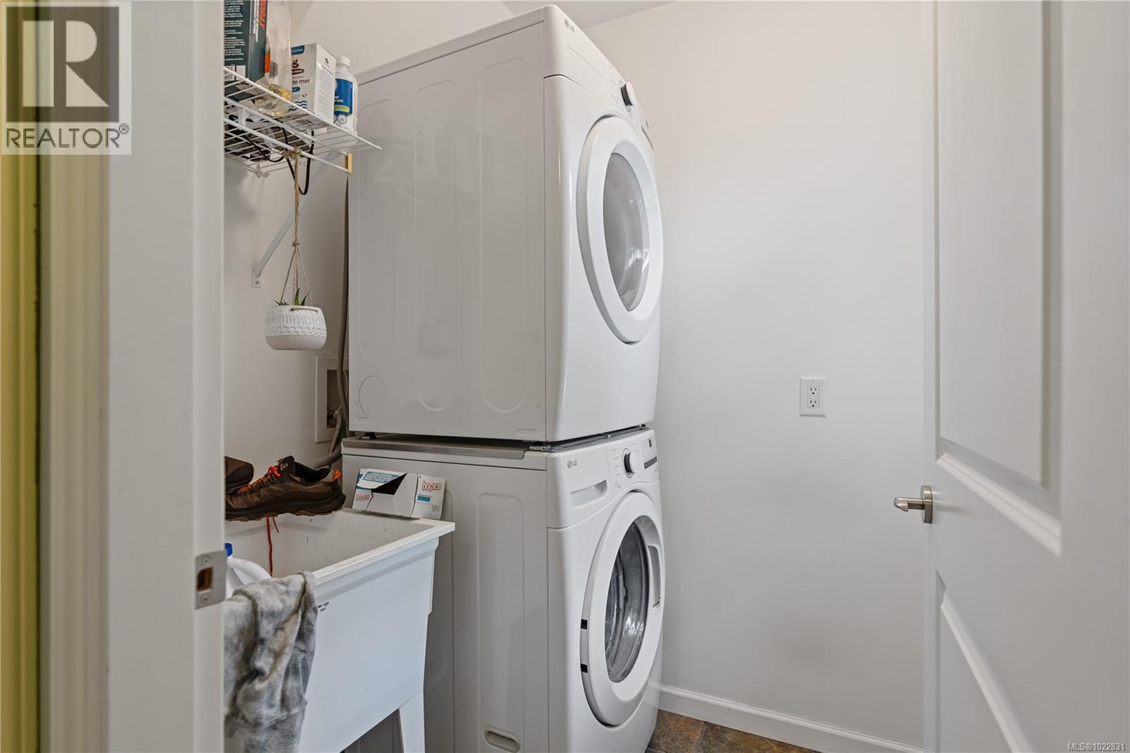  6442 Birchview Way, Sooke