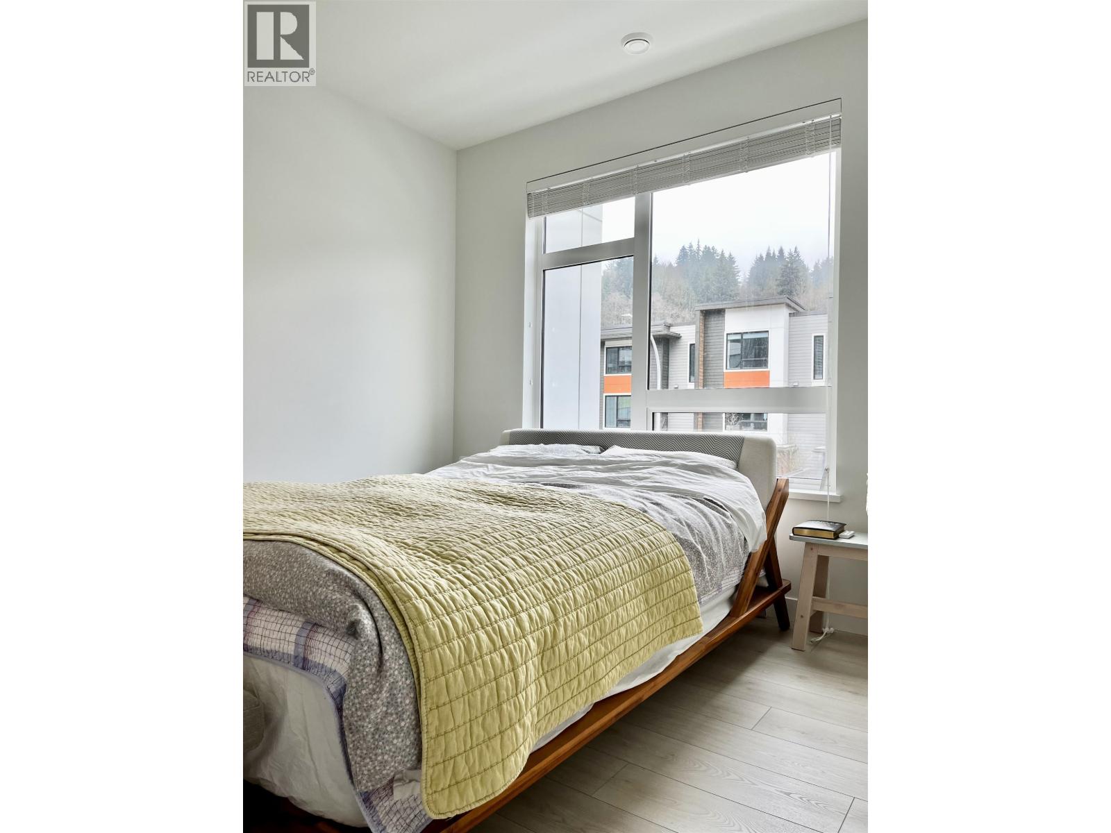 213 3018 ST GEORGE STREET, Port Moody