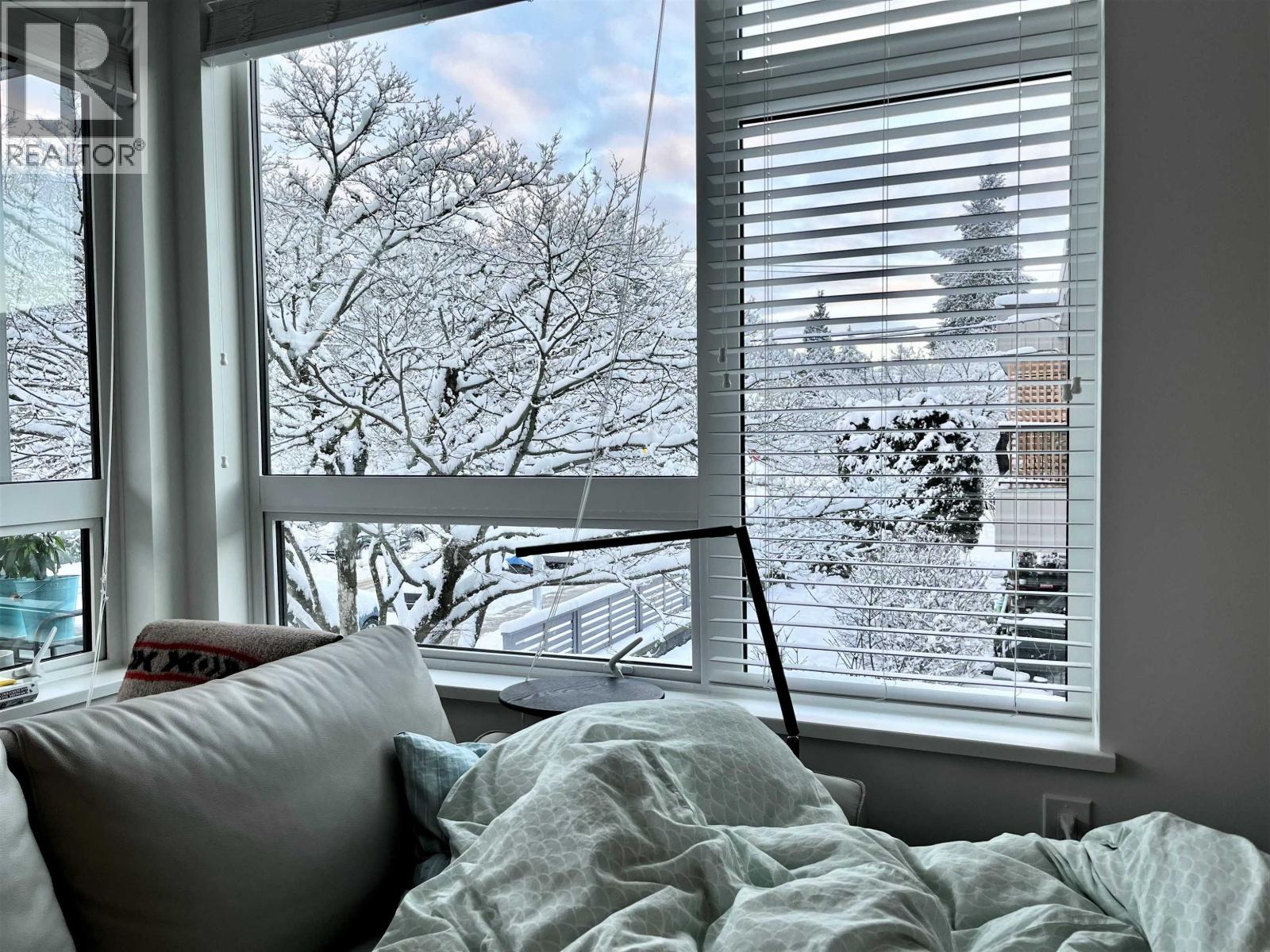 213 3018 ST GEORGE STREET, Port Moody