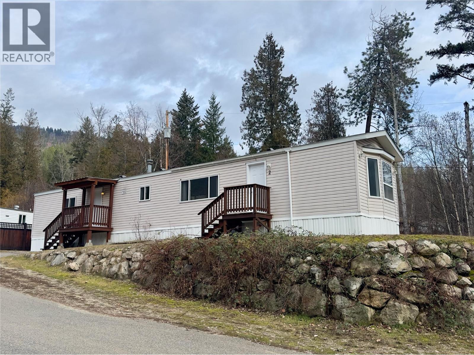 4029 Broadwater Road Unit# 2, Robson