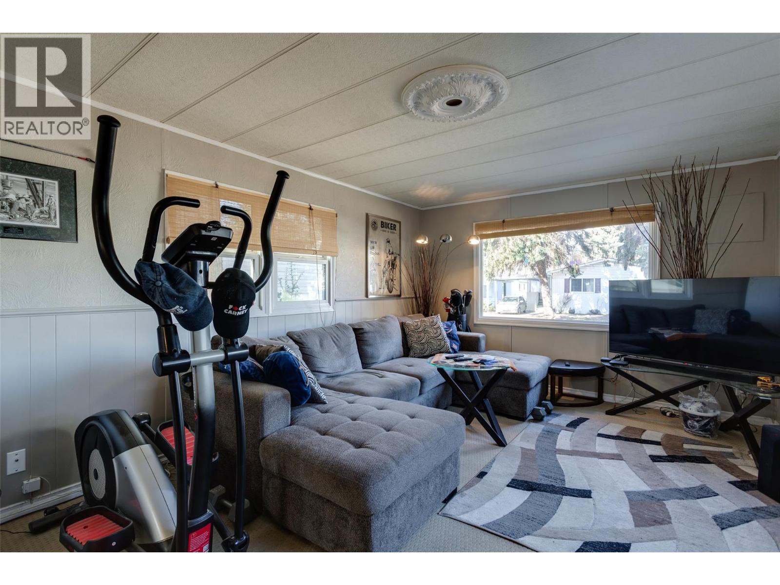 #26 3535 Casorso Road - 12
