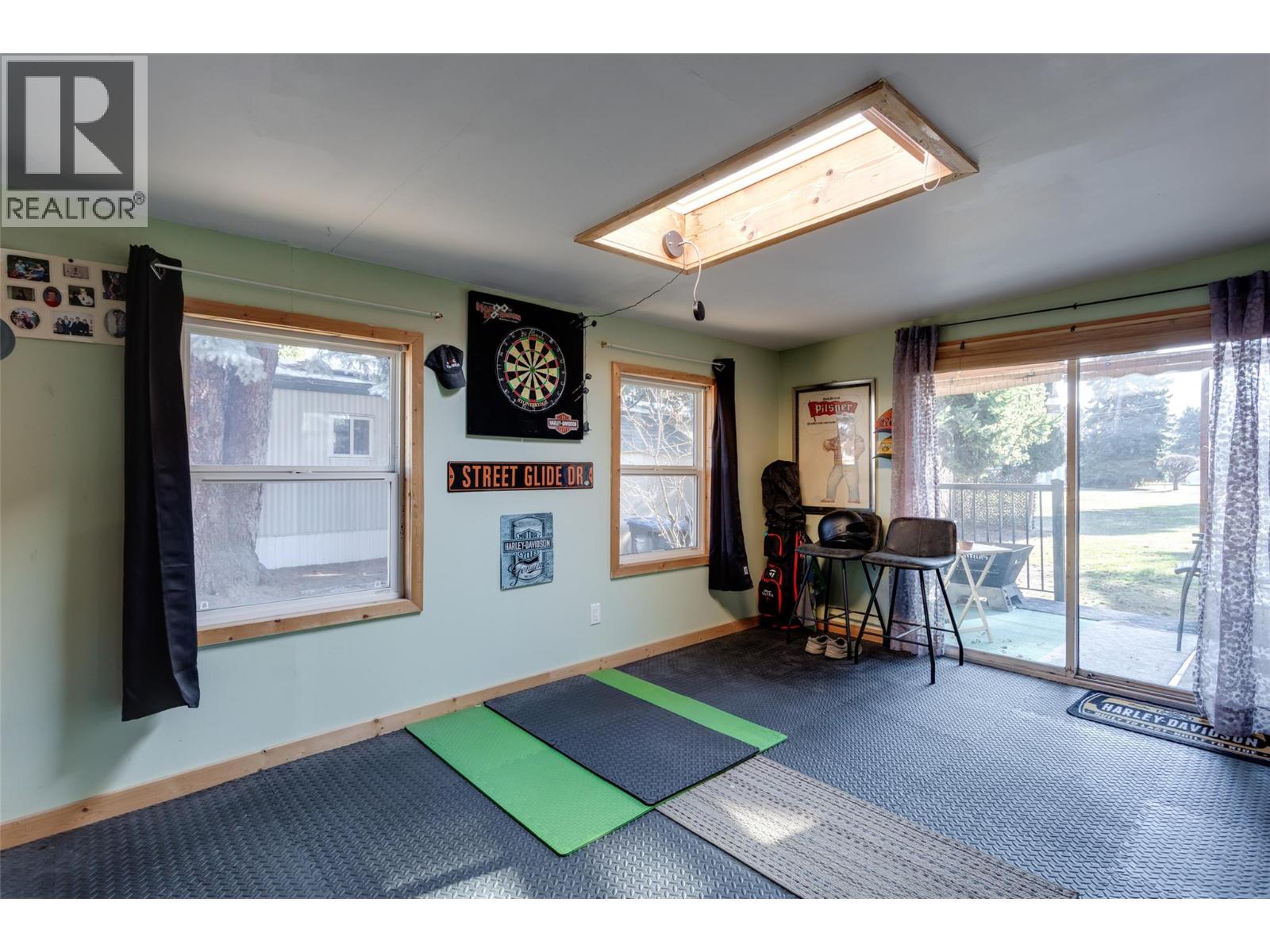 #26 3535 Casorso Road - 13