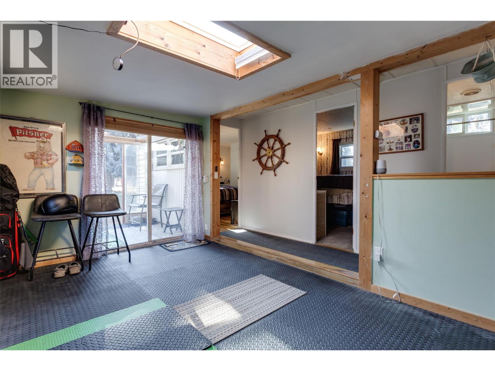 #26 3535 Casorso Road - 15