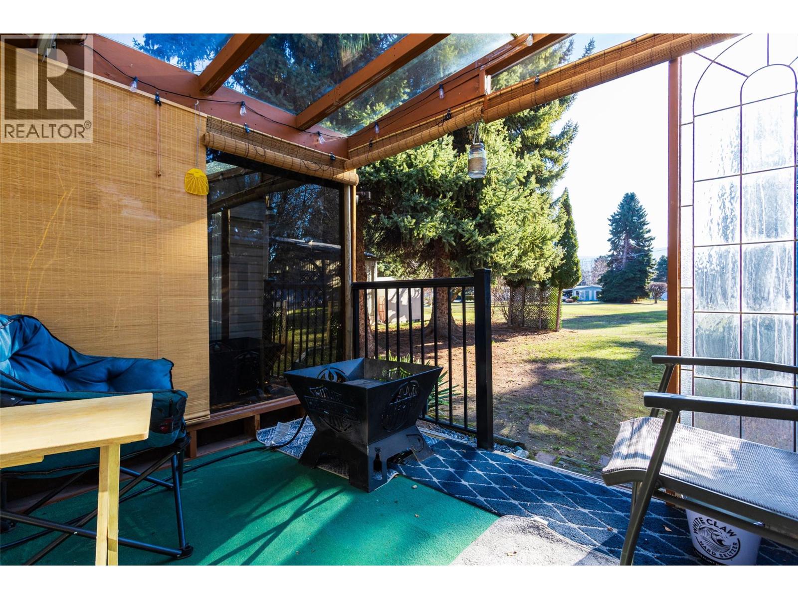 #26 3535 Casorso Road - 17