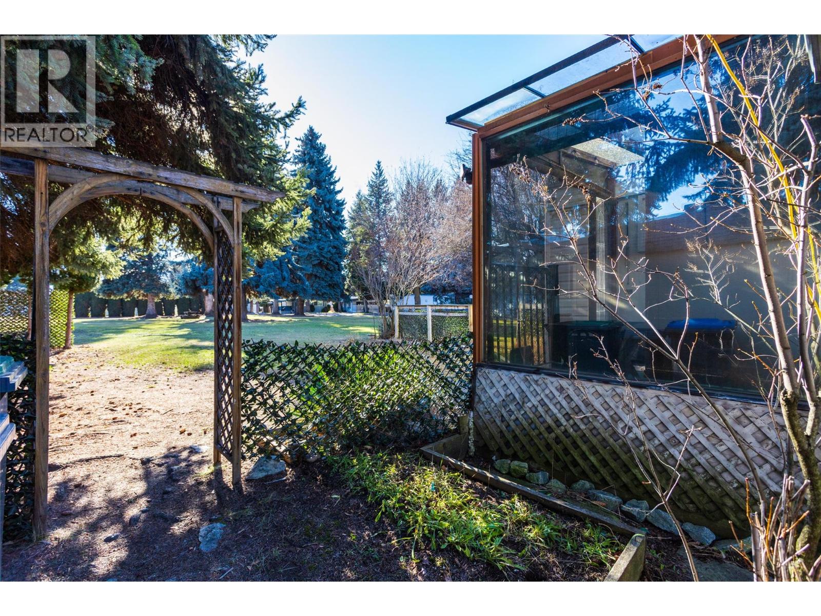 #26 3535 Casorso Road - 18