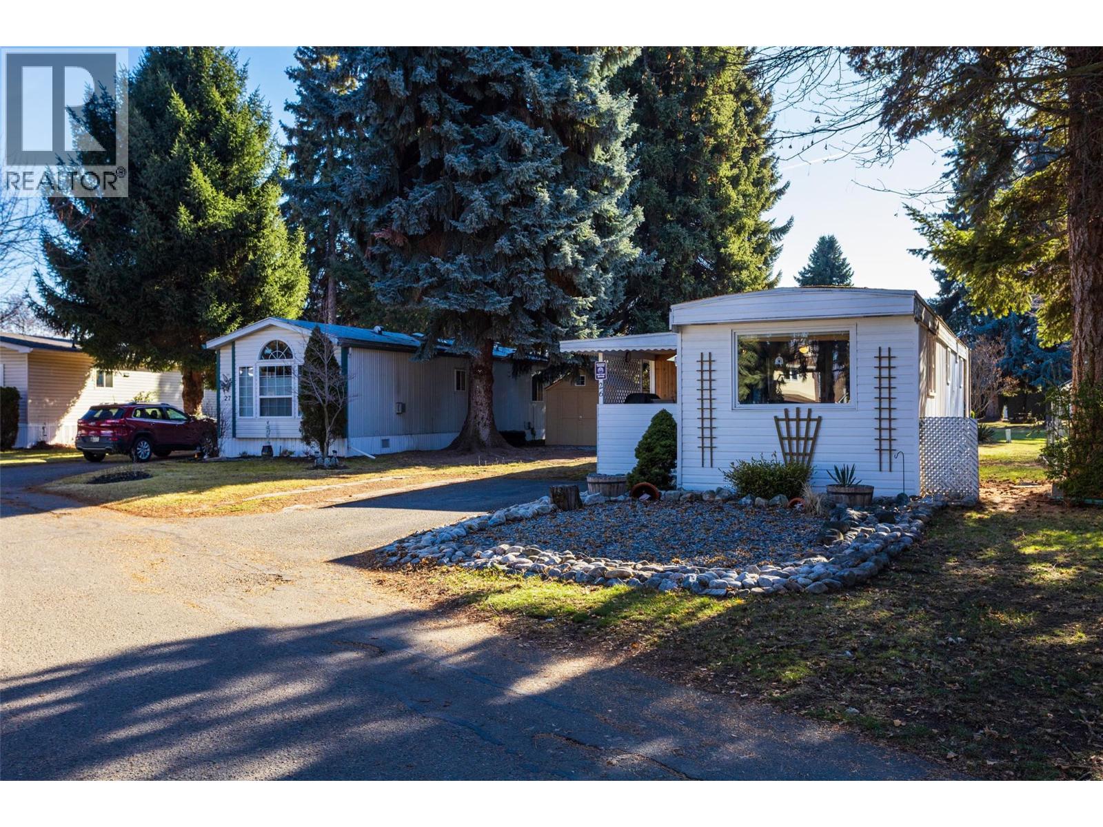 #26 3535 Casorso Road - 2