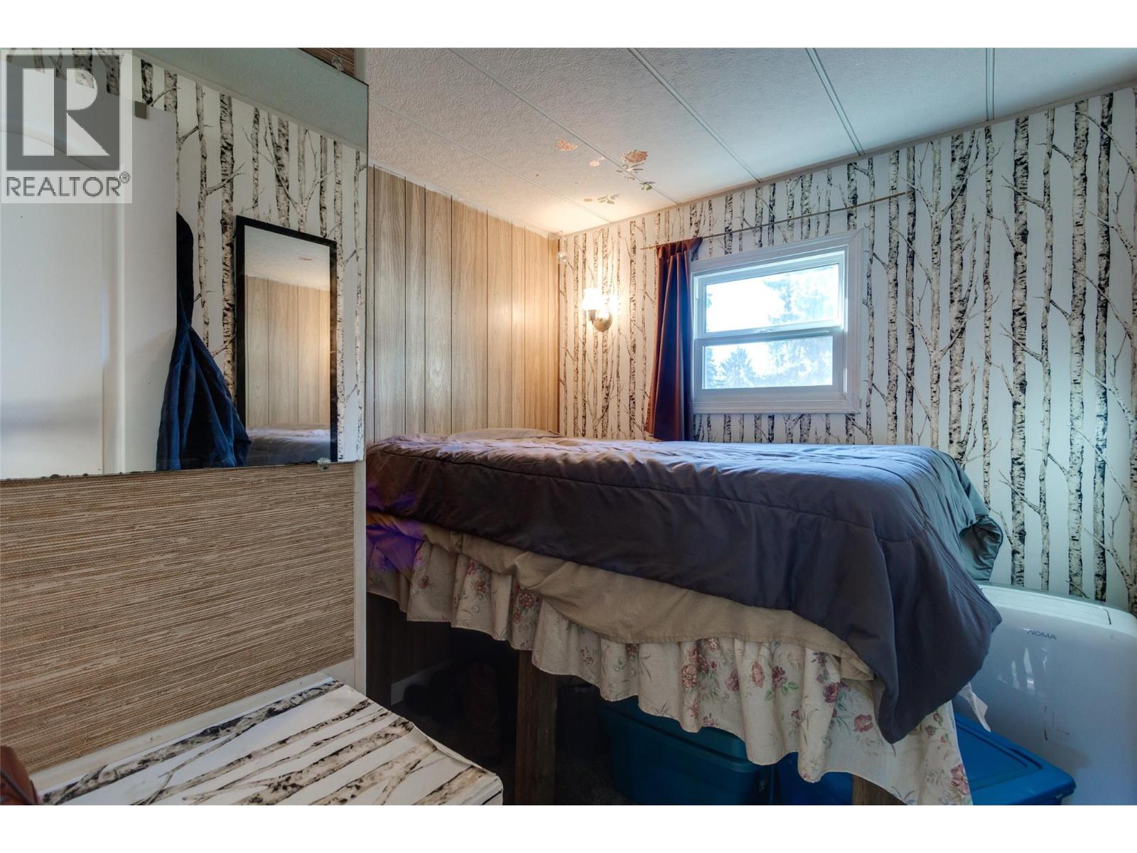 #26 3535 Casorso Road - 21