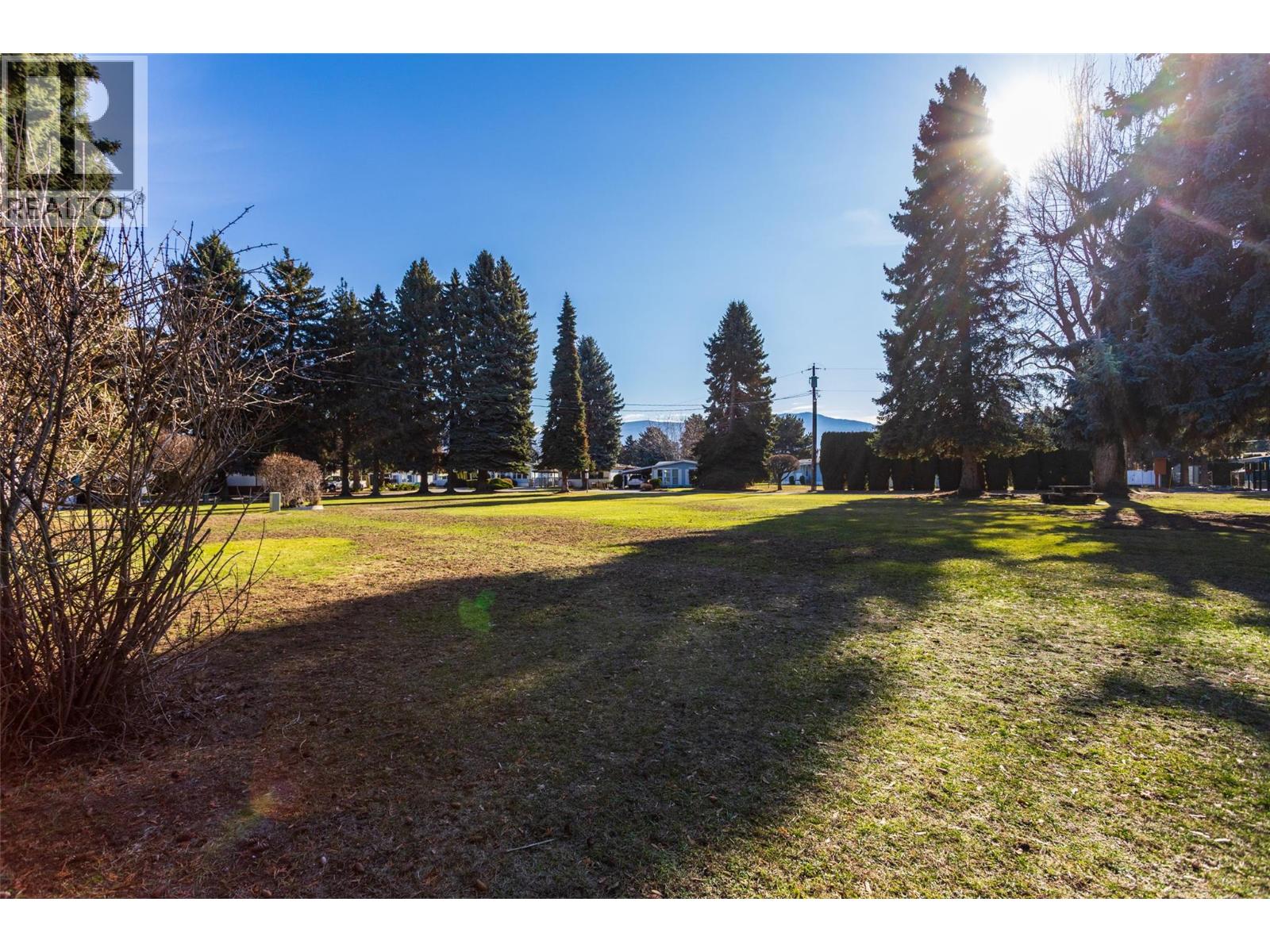 #26 3535 Casorso Road - 28