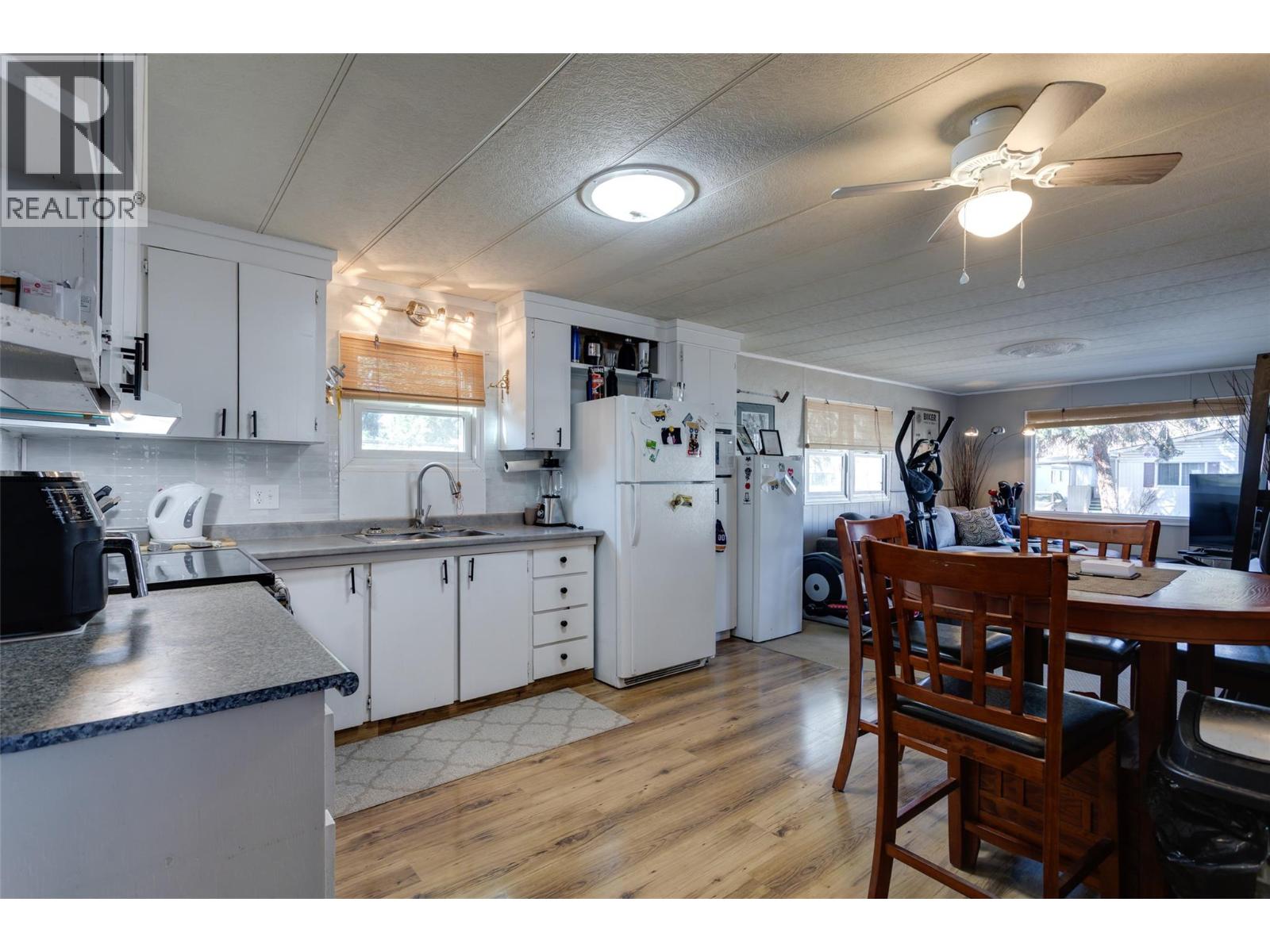 #26 3535 Casorso Road - 6