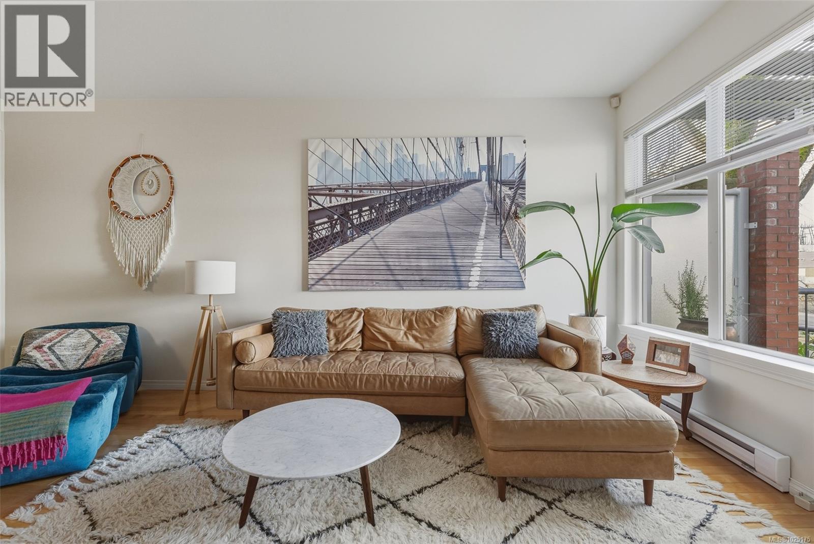 13 60 Dallas Road, Victoria