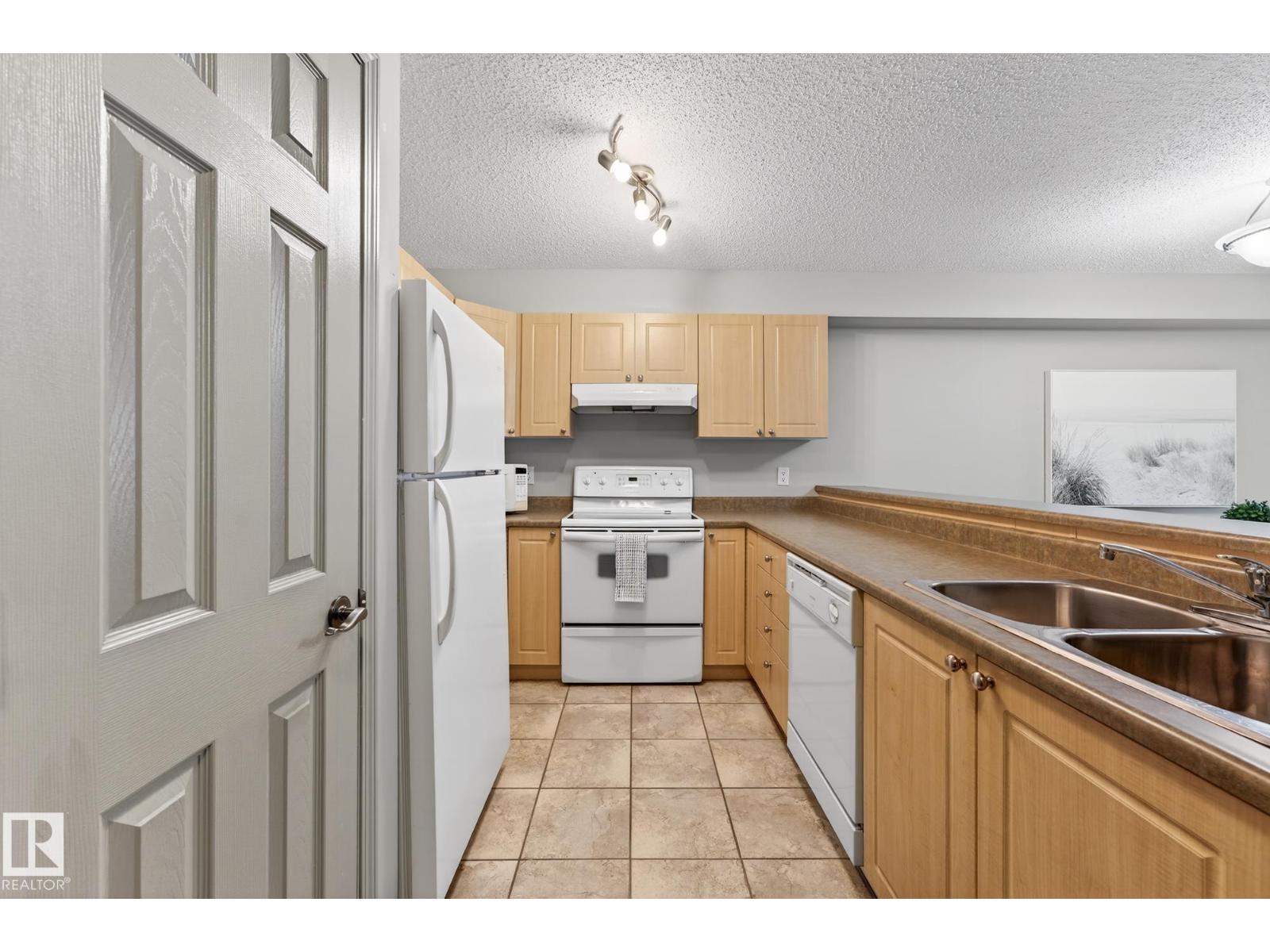 #108 10403 98 AV NW - 6