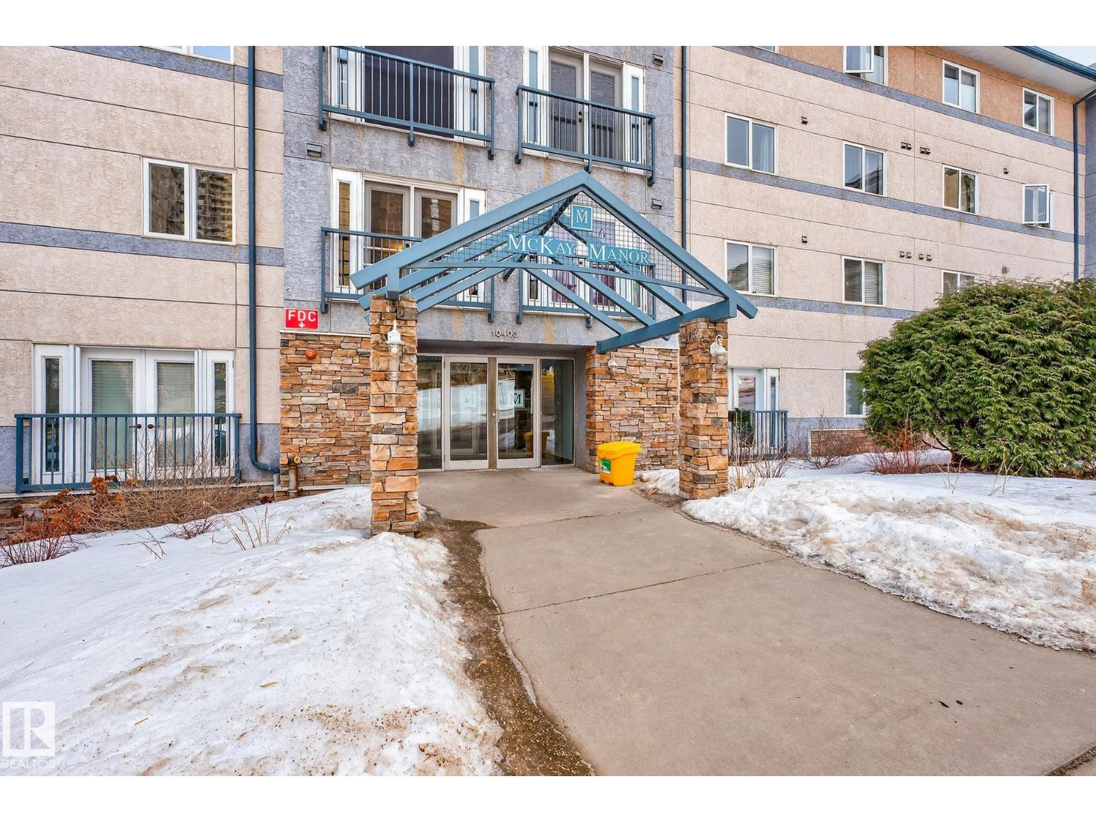 #108 10403 98 AV NW - 3