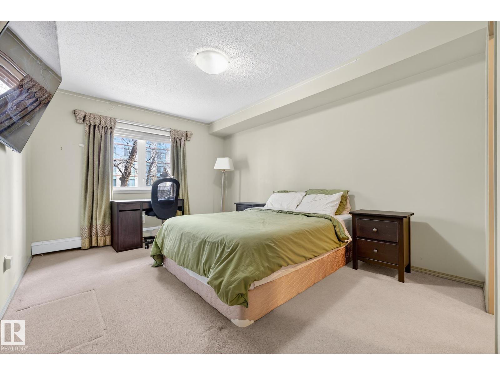 #108 10403 98 AV NW - 17