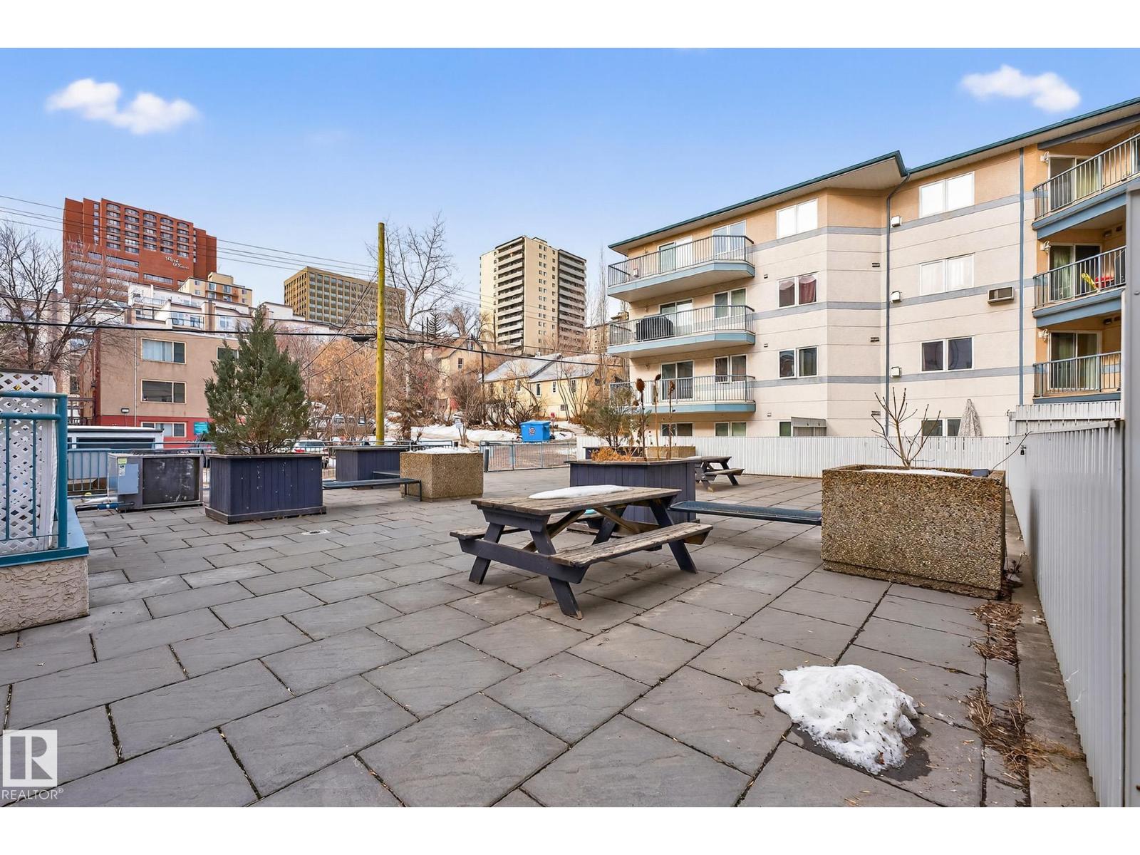 #108 10403 98 AV NW - 34