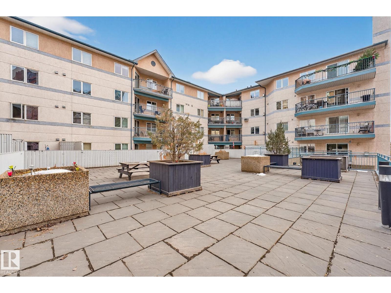 #108 10403 98 AV NW - 36