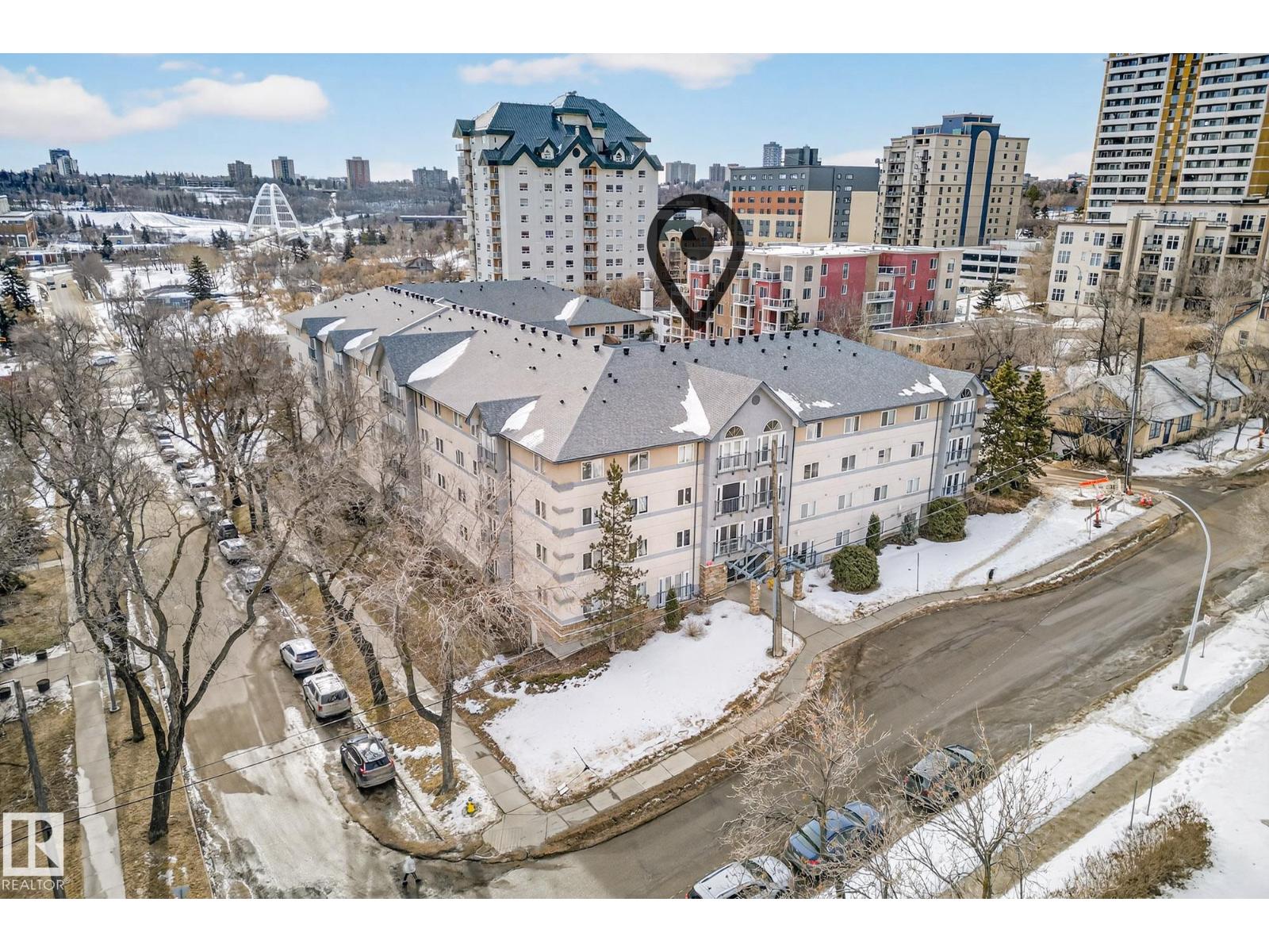 #108 10403 98 AV NW - 37