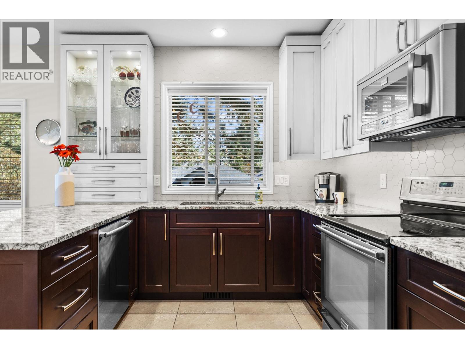 3917 Gallaghers Circle, Kelowna