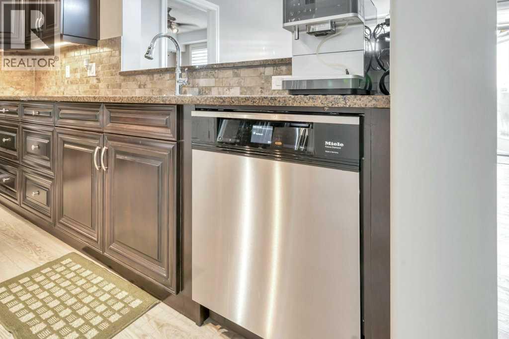 Single Family House for Sale in   Fish Creek Boulevard SW Evergreen Calgary 