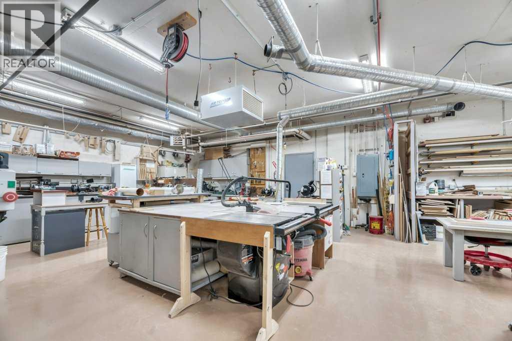 Single Family House for Sale in   Fish Creek Boulevard SW Evergreen Calgary 