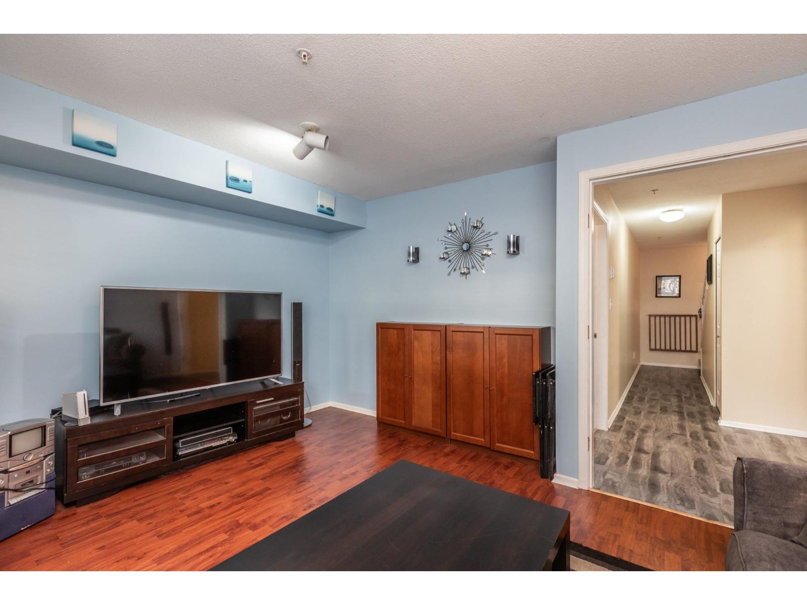 54 8892 208 STREET, Langley