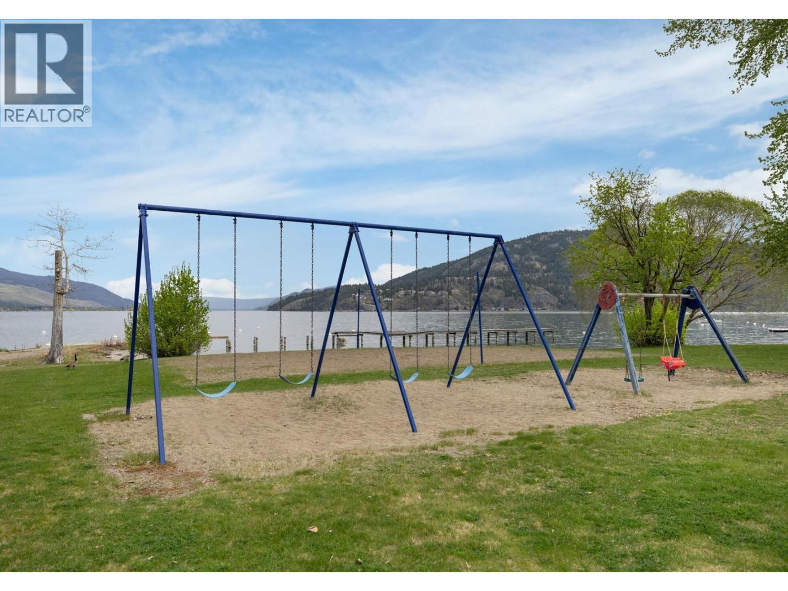 409 Hummingbird Avenue, Vernon