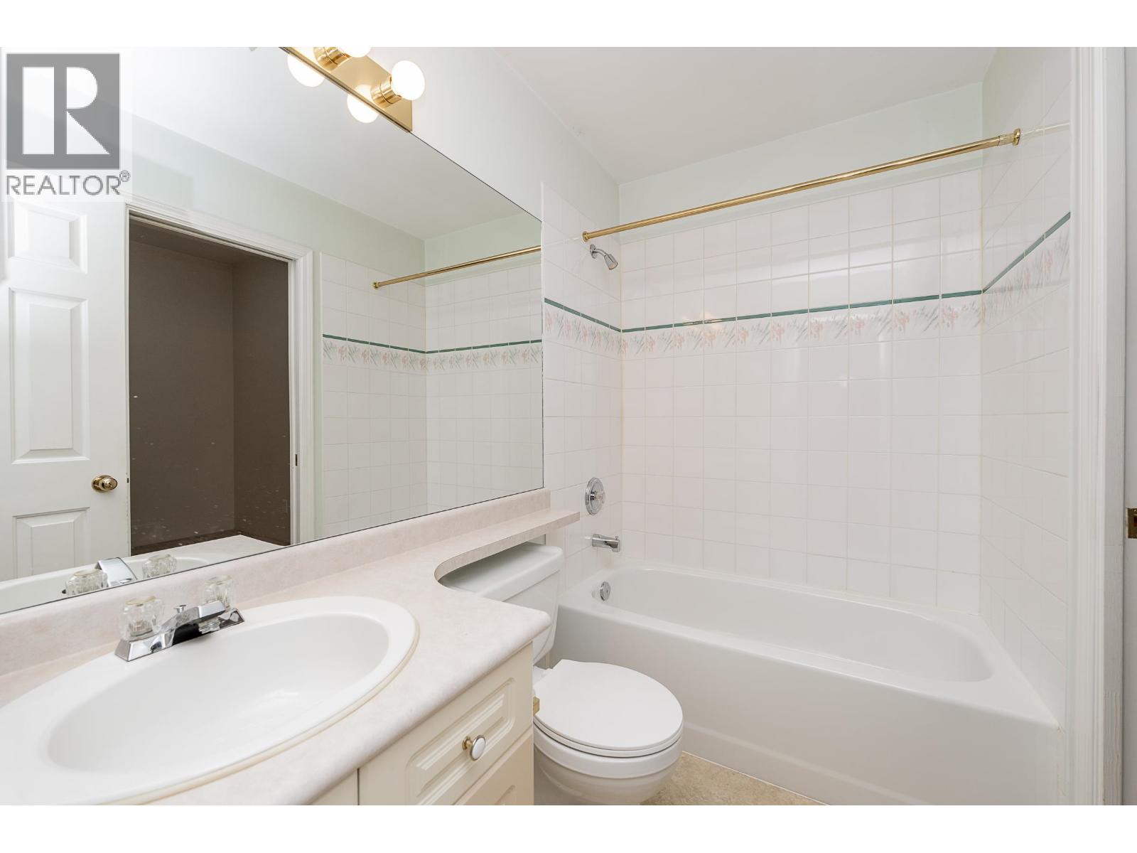 304 2109 ROWLAND STREET