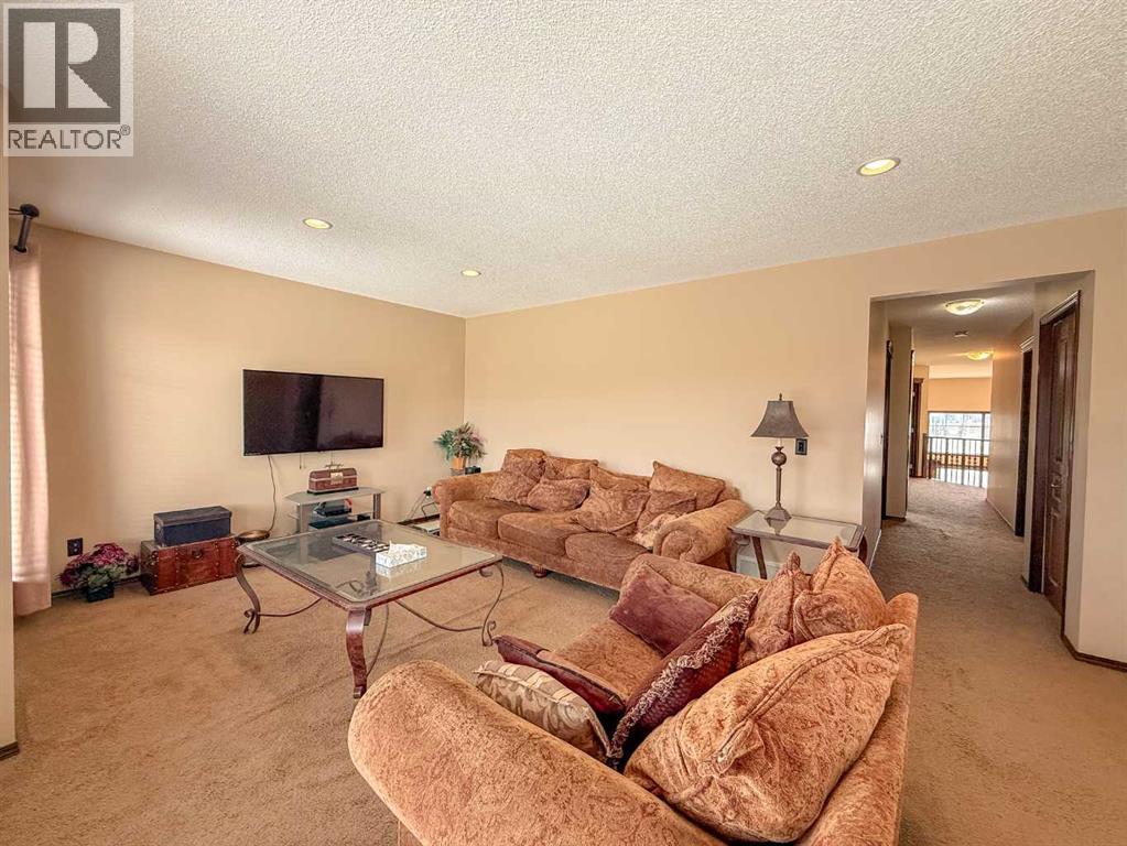 Single Family House for Sale in  Chaparral Valley Drive SE Chaparral Calgary 