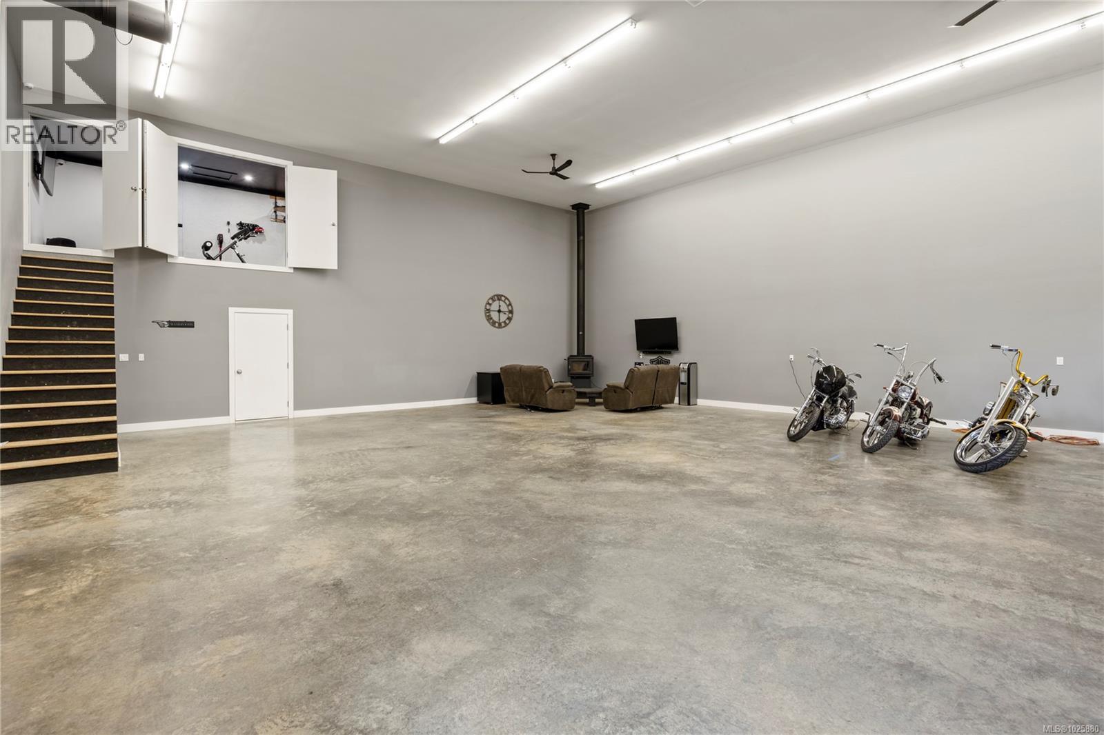 1407 LEFFLER RD - 32