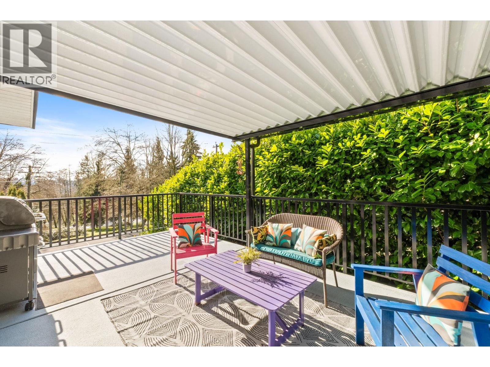 4174 DOLLARTON HIGHWAY, North Vancouver