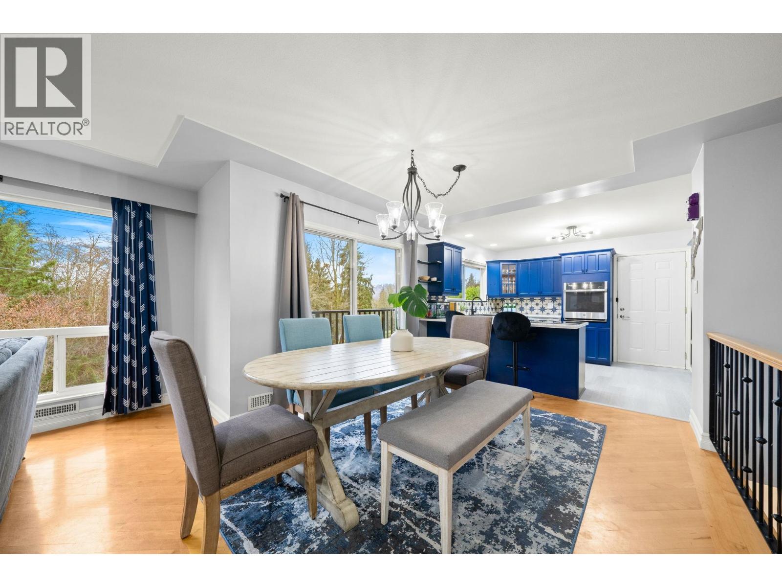 4174 DOLLARTON HIGHWAY, North Vancouver