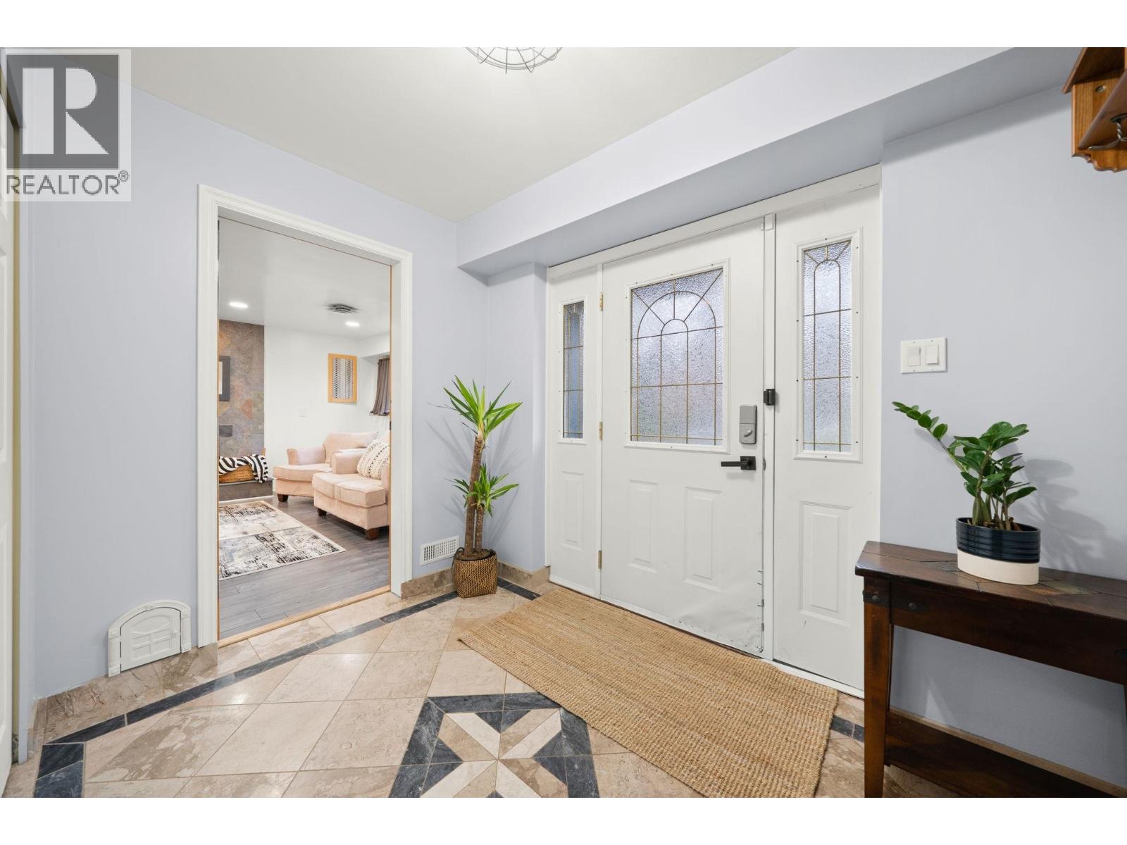 4174 DOLLARTON HIGHWAY, North Vancouver