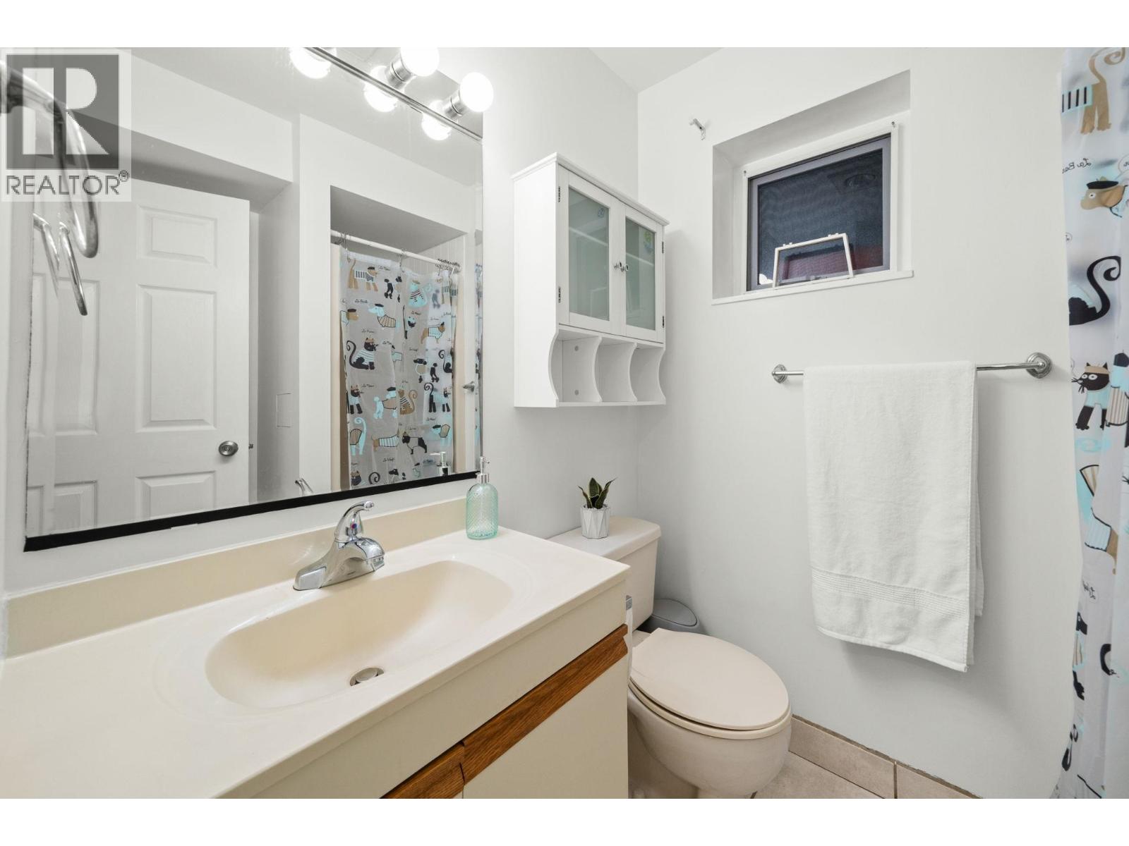 4174 DOLLARTON HIGHWAY, North Vancouver