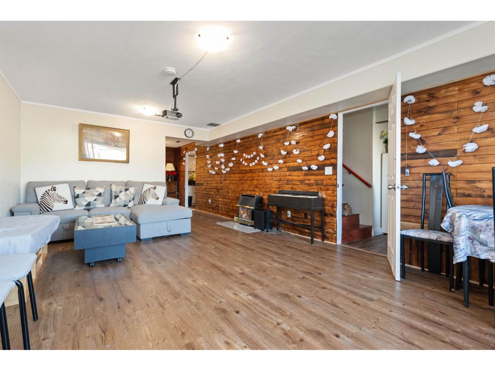 A 46520 ROLINDE CRESCENT, Chilliwack Proper South - Photo 5 of 40, Chilliwack, British Columbia