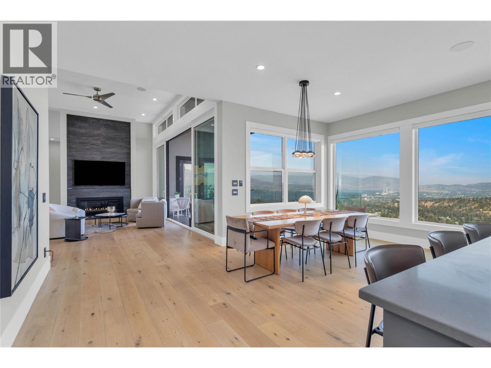  1050 Ledgeview Court, Kelowna