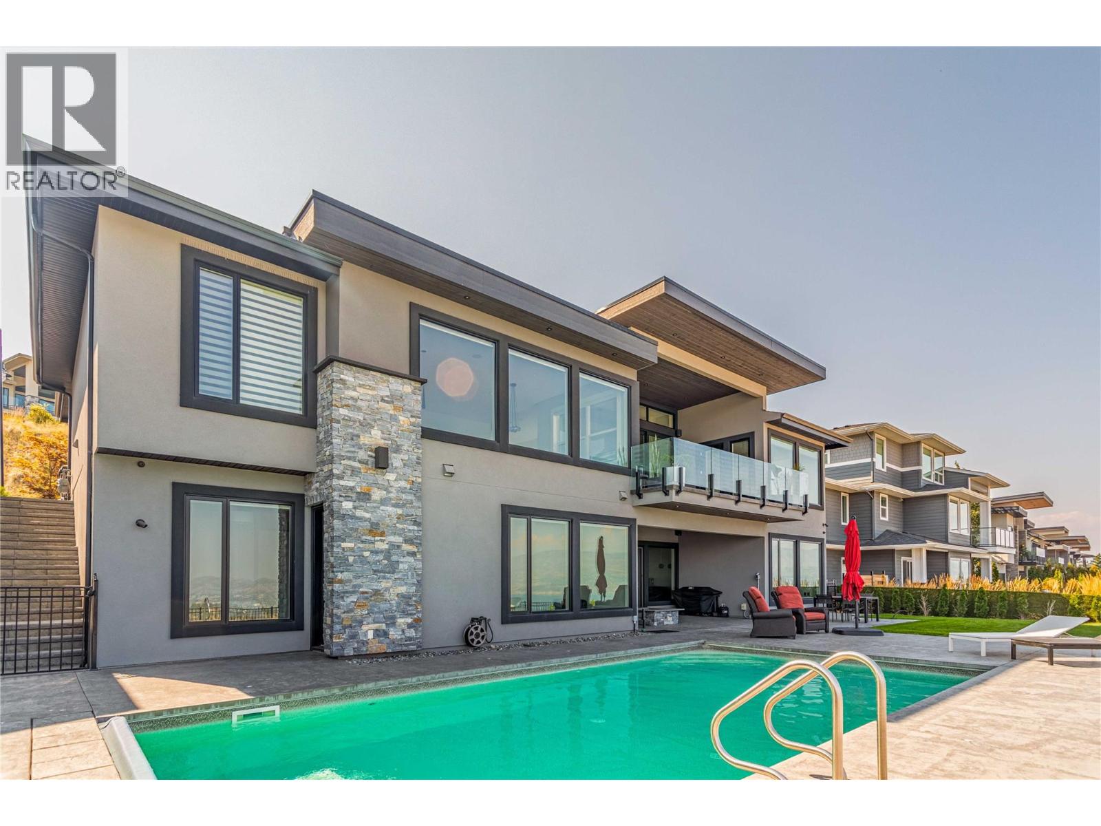  1050 Ledgeview Court, Kelowna
