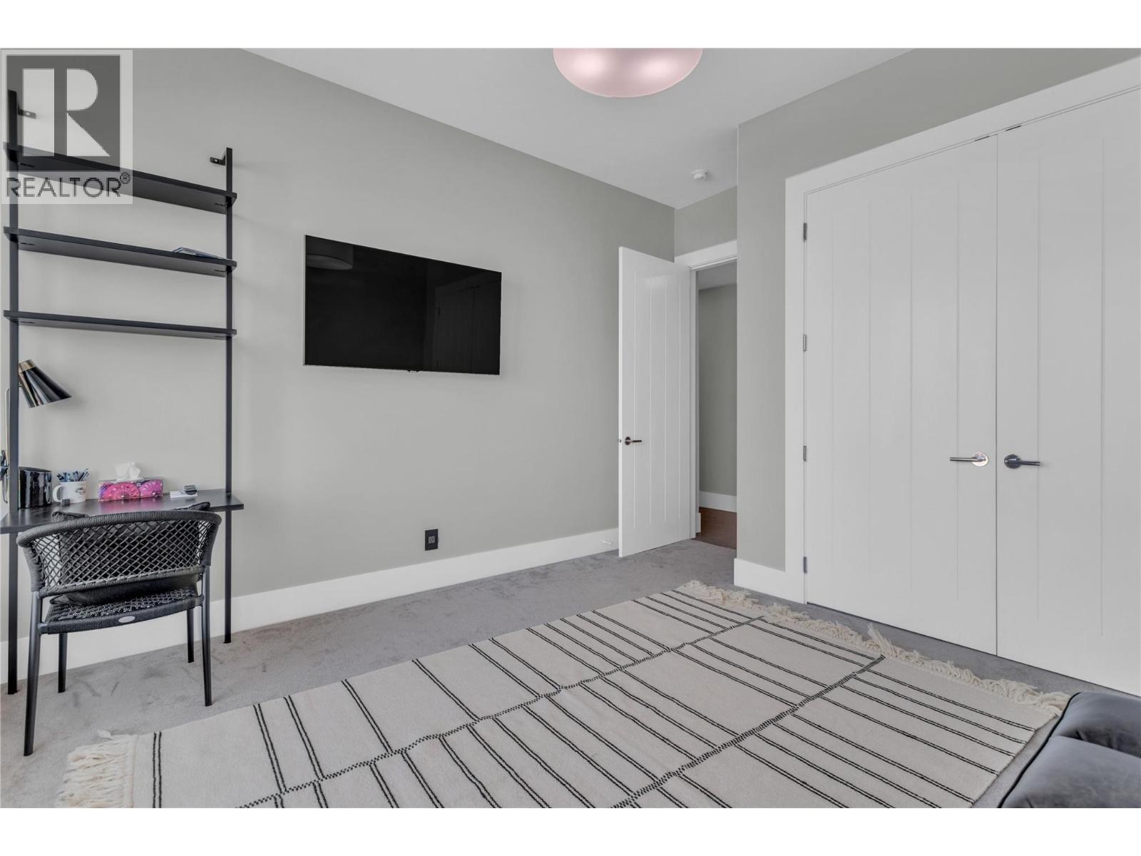  1050 Ledgeview Court, Kelowna