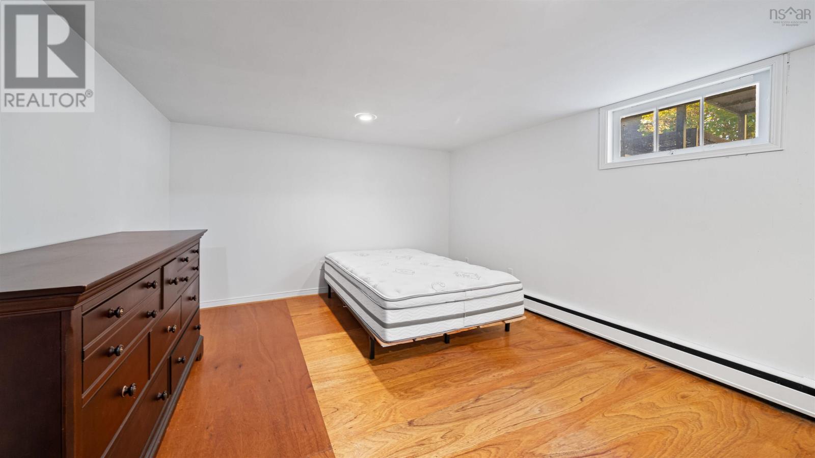 Property 27 of 43 of 417 Wilson Street