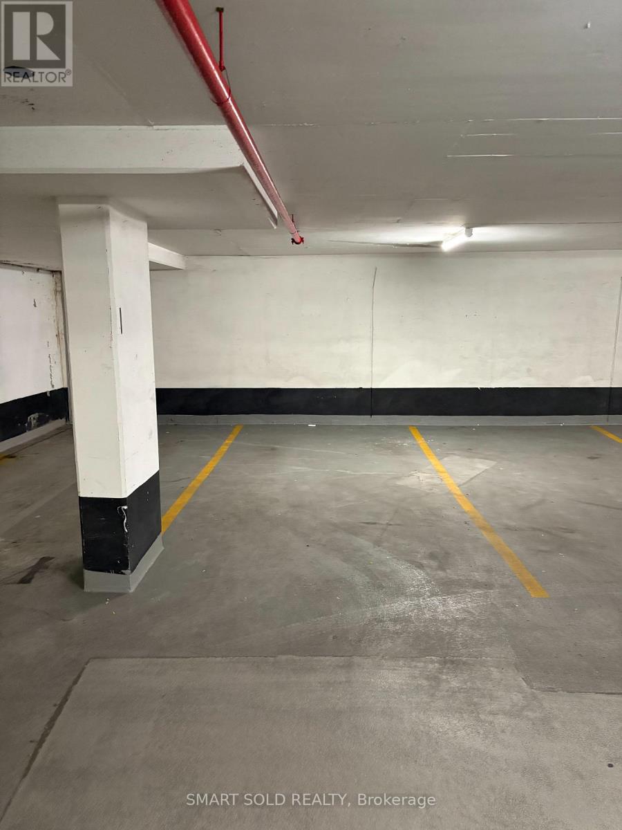 PARKING - 763 BAY STREET