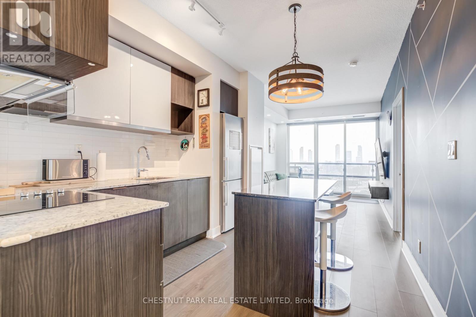 621 - 99 THE DONWAY W - Photo 2 of 32, Toronto (Banbury-Don Mills), Ontario