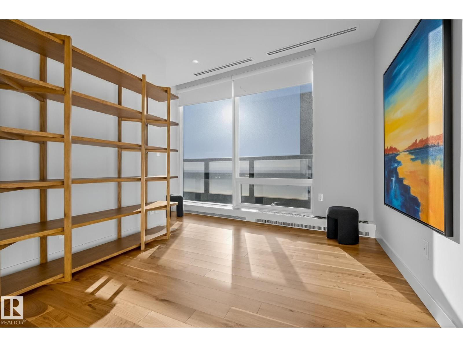 #4704 10360 102 ST NW, Edmonton