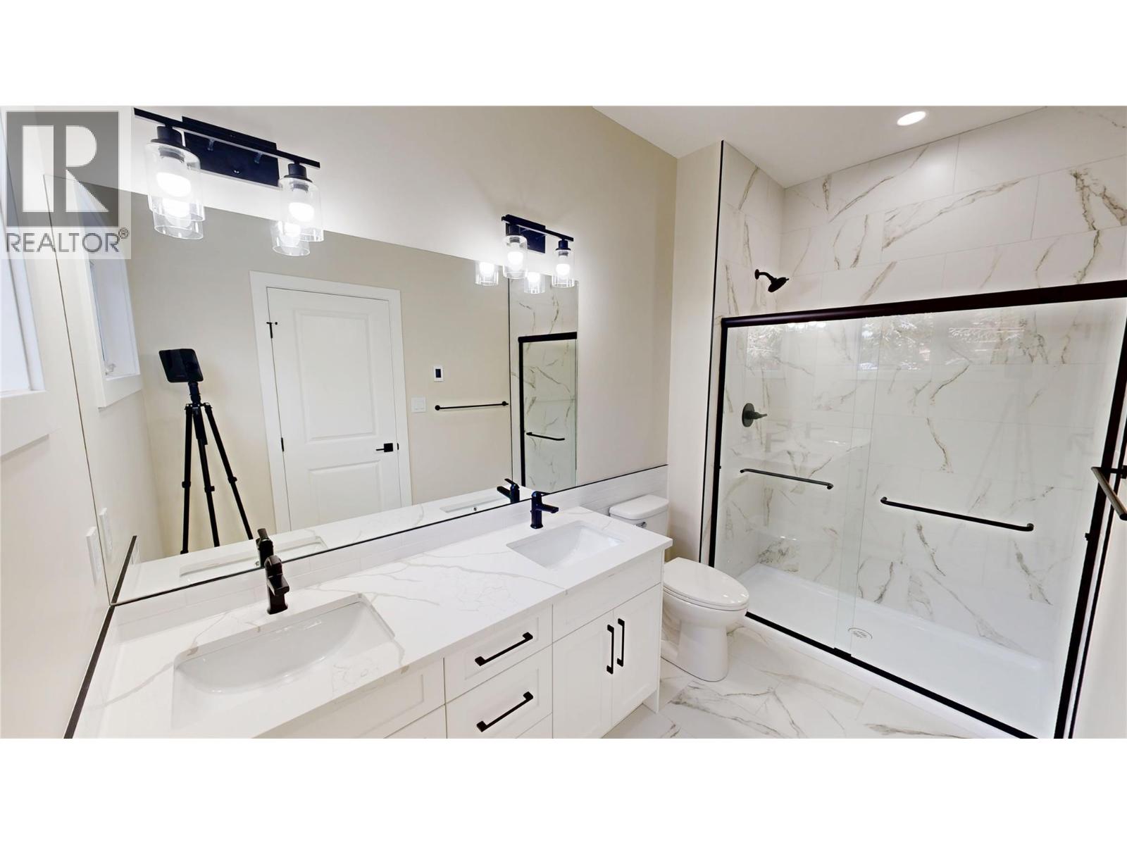 7114 MORGAN LANE - 17